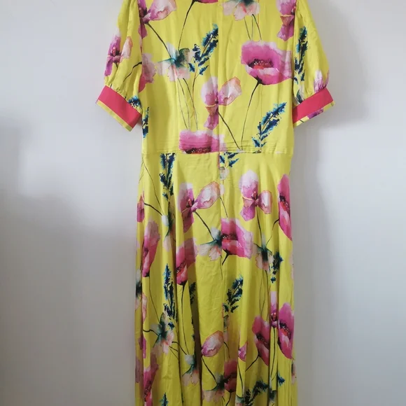 Mellaris S12 Maxi Short Sleeve Linef Floral Yellow Dress - Picture 8 of 9